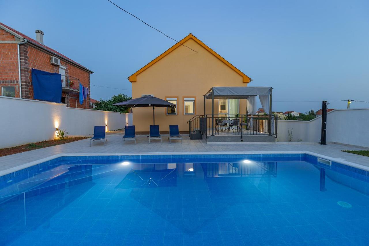 Villa Family And Friends Private Heated Pool With Jacuzzi ザダル エクステリア 写真