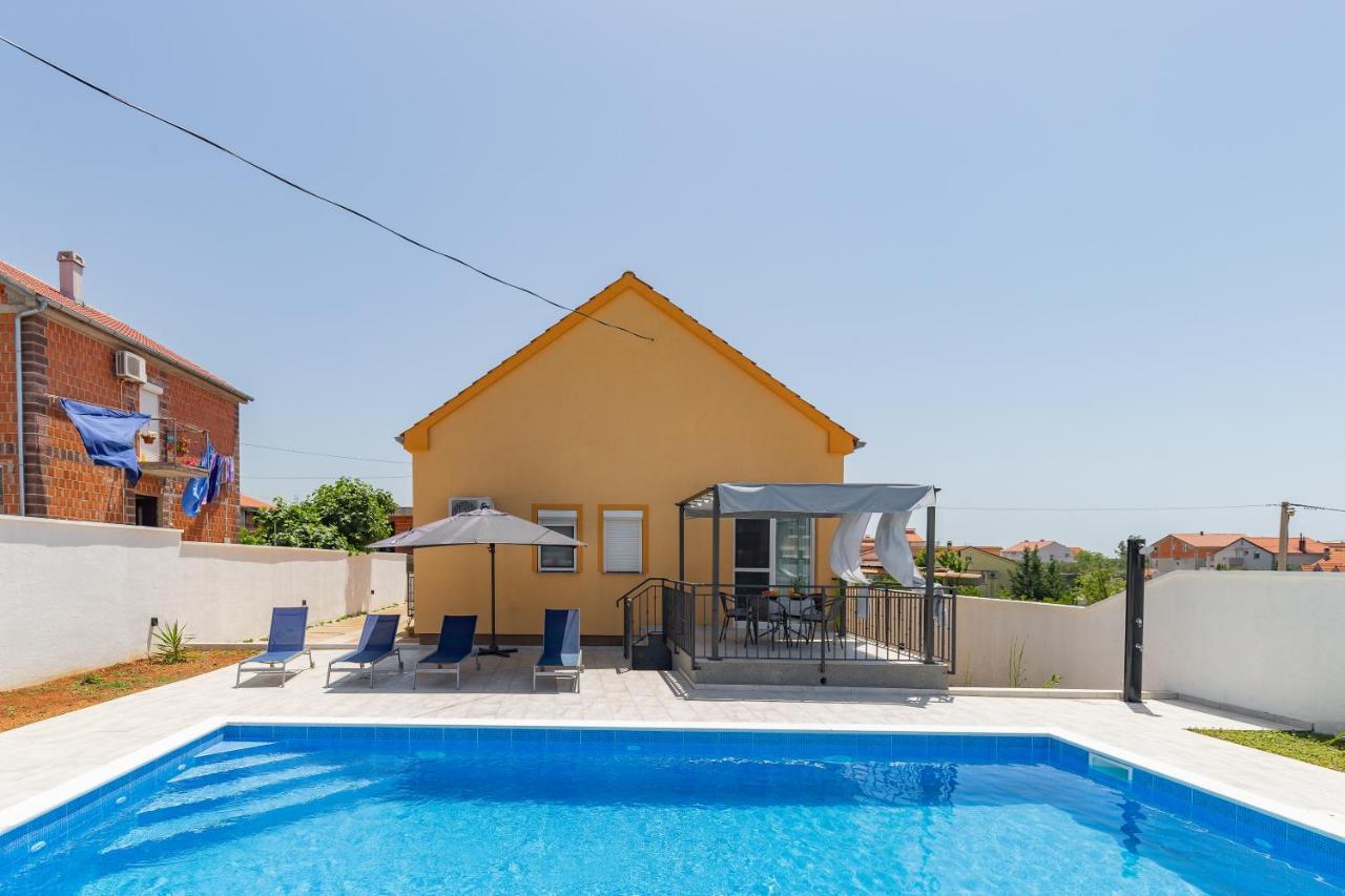 Villa Family And Friends Private Heated Pool With Jacuzzi ザダル エクステリア 写真