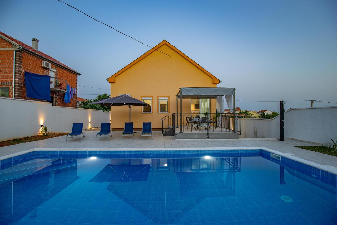 Villa Family And Friends Private Heated Pool With Jacuzzi ザダル エクステリア 写真