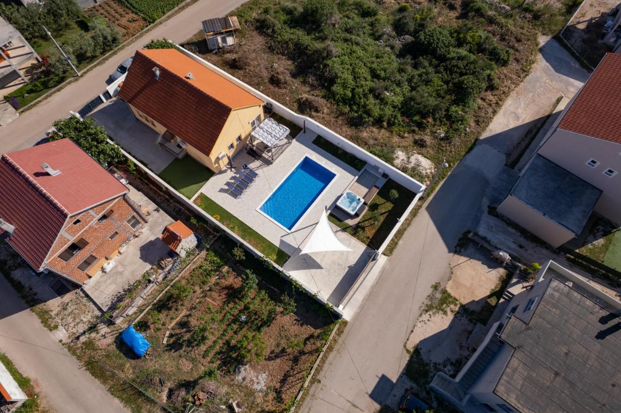 Villa Family And Friends Private Heated Pool With Jacuzzi ザダル エクステリア 写真